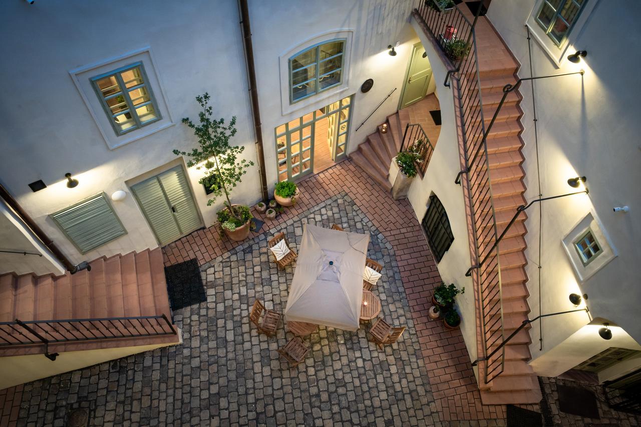 Blue Oak Aparthotel Prague Exterior photo